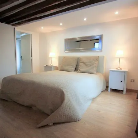 Superbe アパート パリ